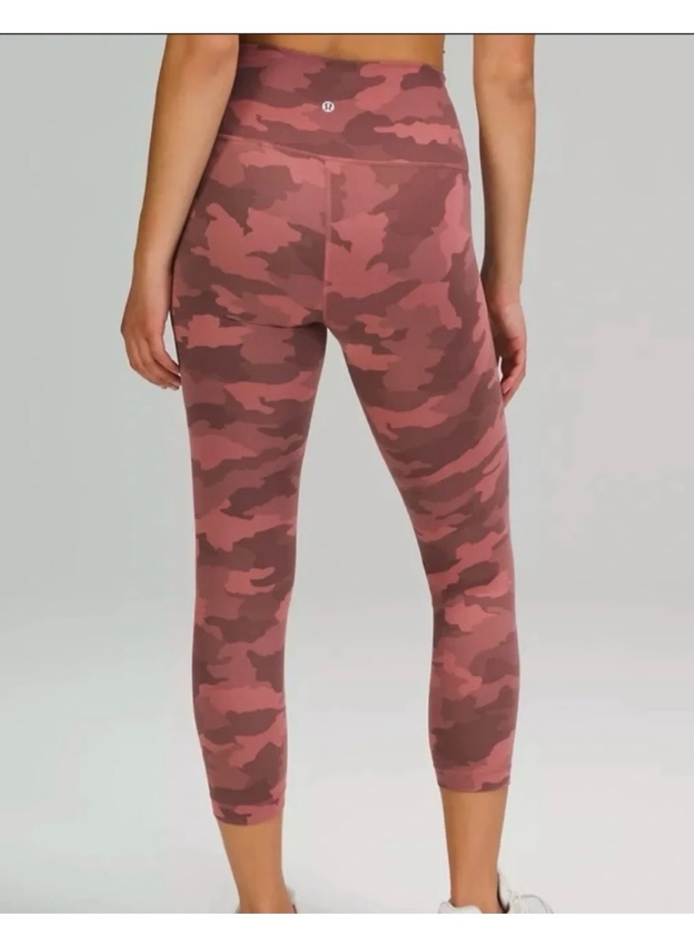 lululemon Wunder train 25” ~Briar rose camo!
